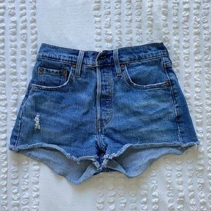Levi’s 501 medium wash jean shorts